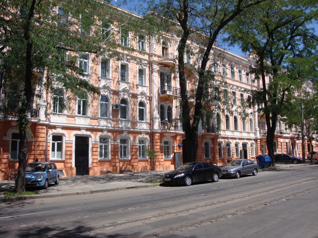 Apartamenty Na Sofievskoy Odesa Exterior foto