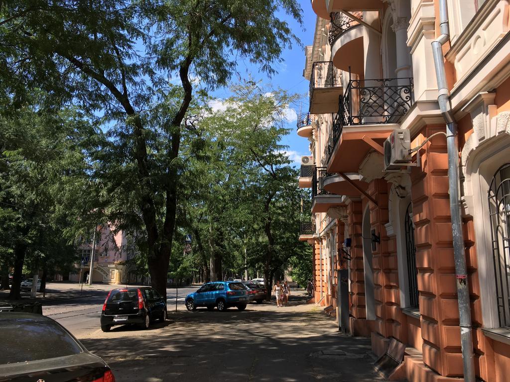 Apartamenty Na Sofievskoy Odesa Exterior foto