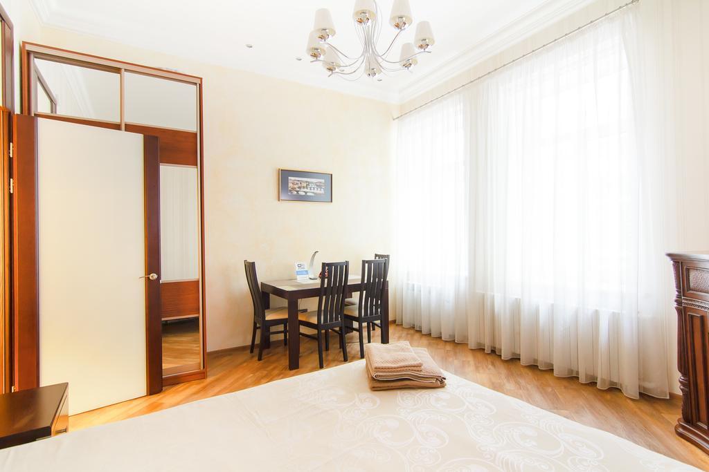 Apartamenty Na Sofievskoy Odesa Exterior foto