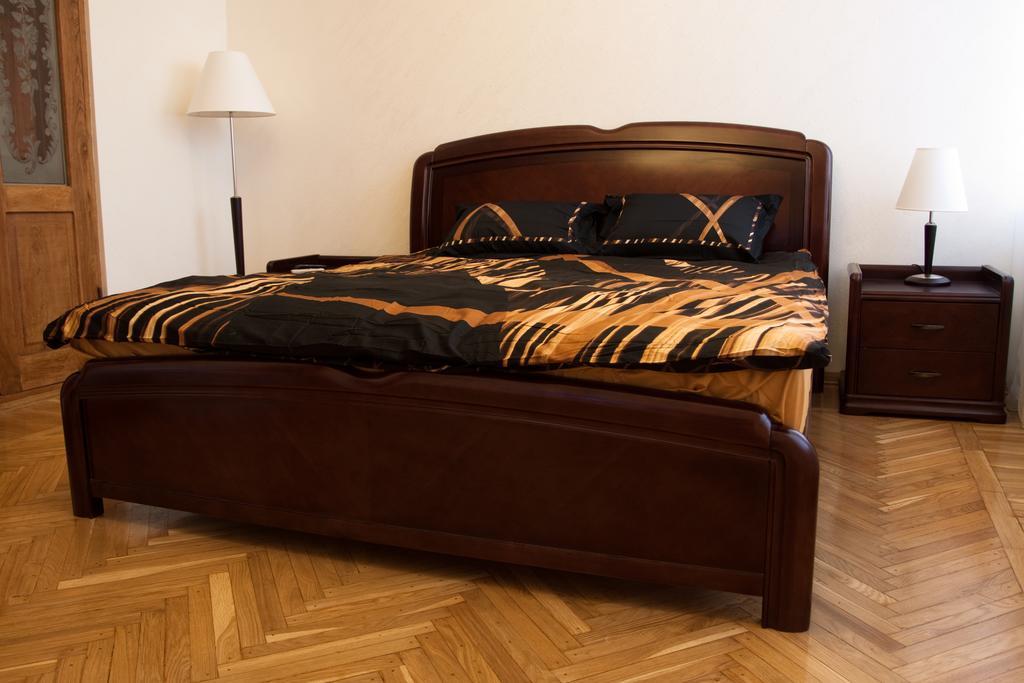 Apartamenty Na Sofievskoy Odesa Exterior foto