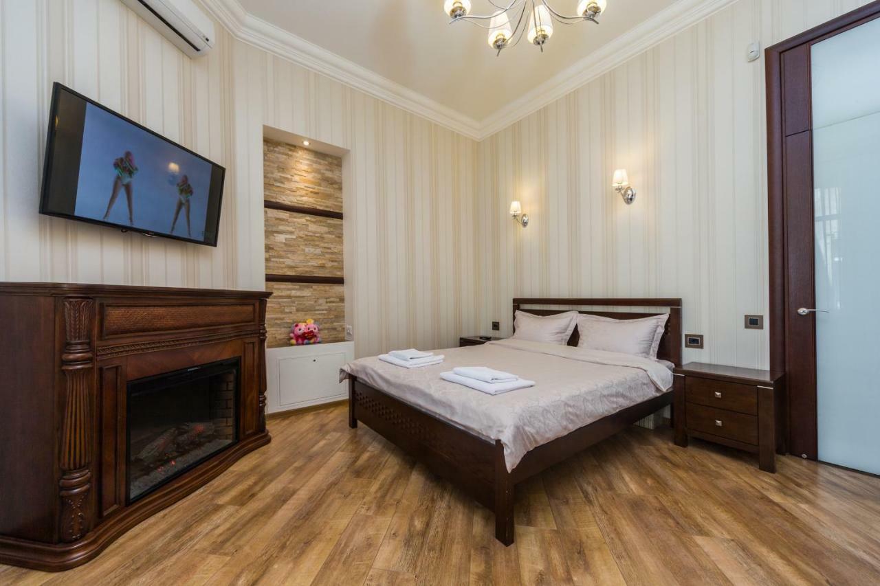 Apartamenty Na Sofievskoy Odesa Exterior foto