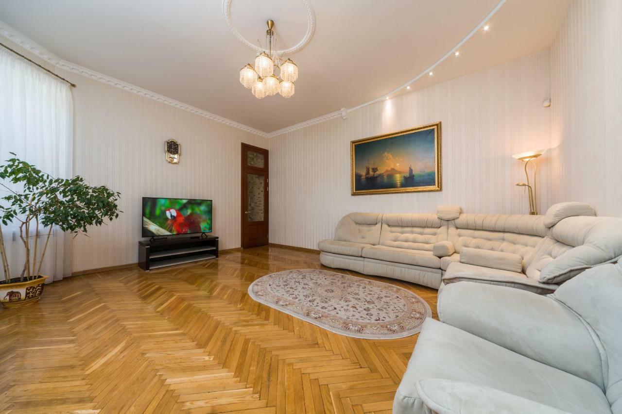 Apartamenty Na Sofievskoy Odesa Exterior foto
