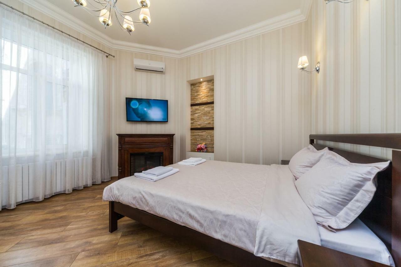 Apartamenty Na Sofievskoy Odesa Exterior foto