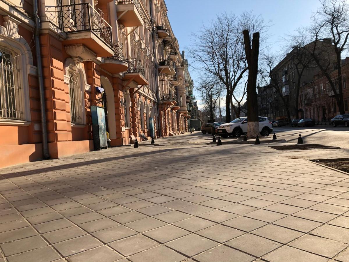Apartamenty Na Sofievskoy Odesa Exterior foto
